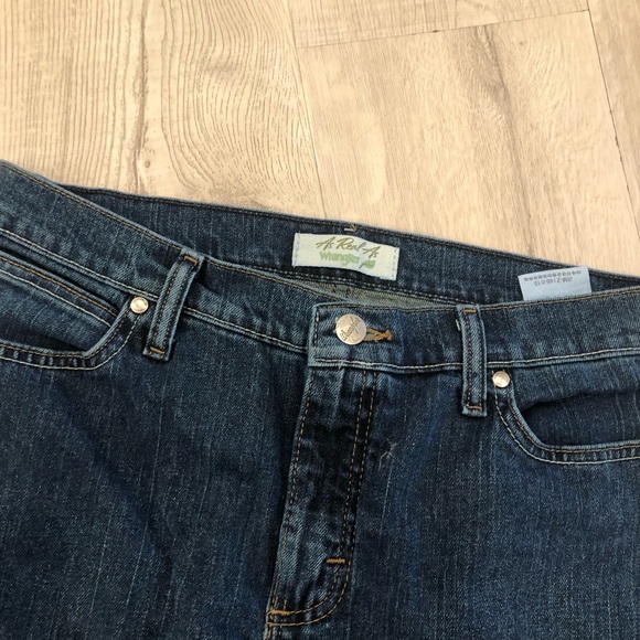 Wrangler Classic Boot Cut Denim Jeans Size 10 33-34” Leg 10” Rise Sexy - Picture 2 of 10